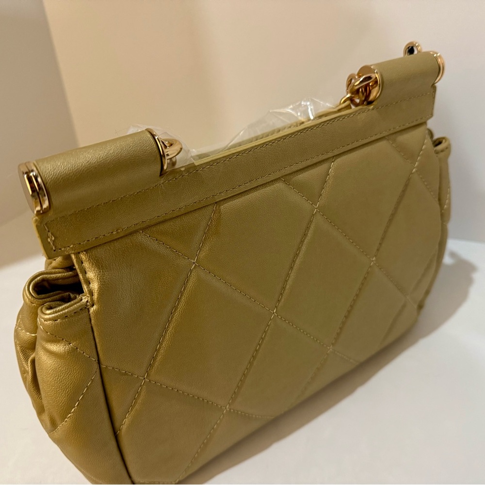Badgley Mischka Gold Quilted Shoulder Bag - Picture 5 of 6